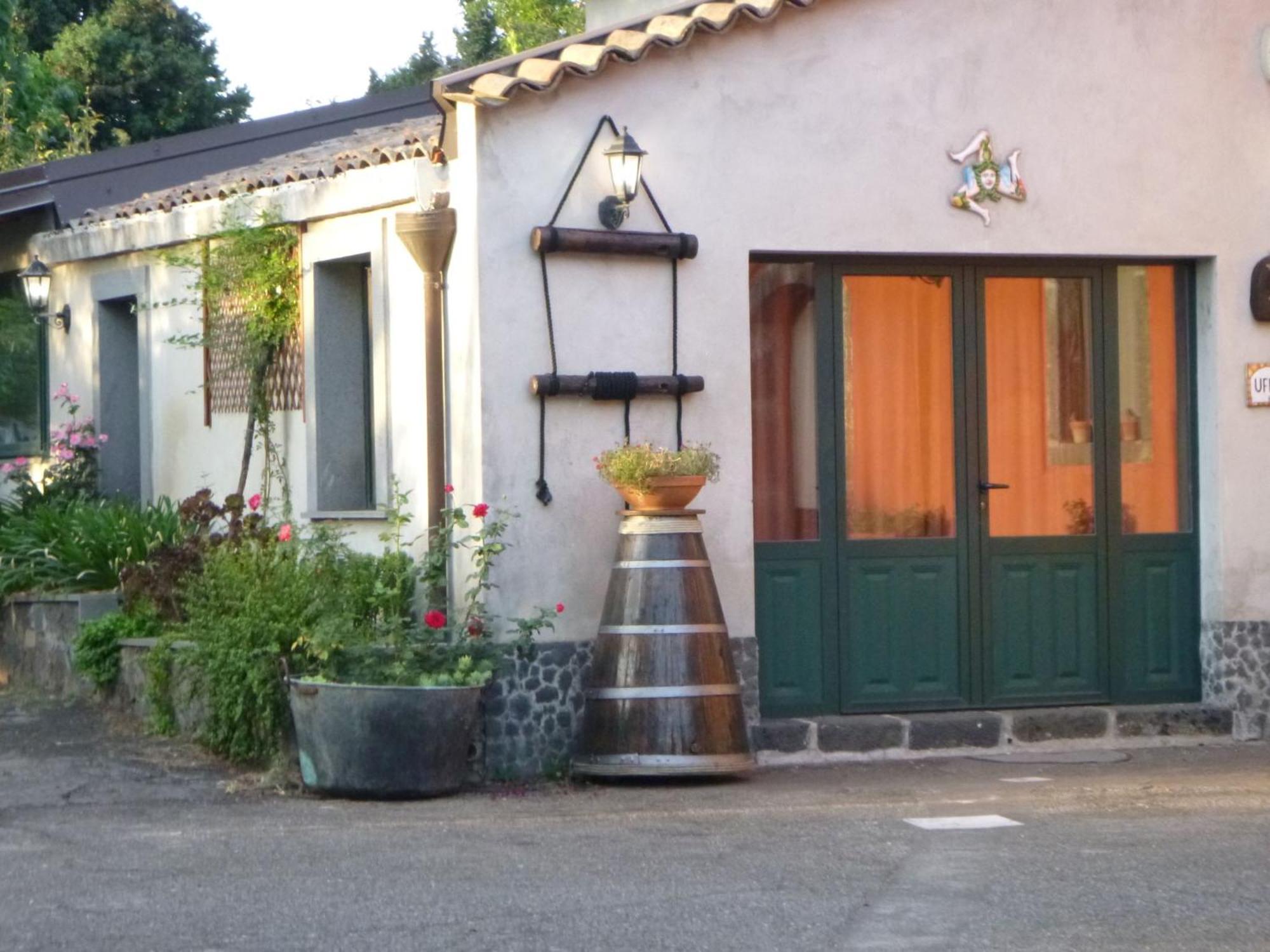 Baglio Delle Rose Bed & Breakfast Giarre Dış mekan fotoğraf